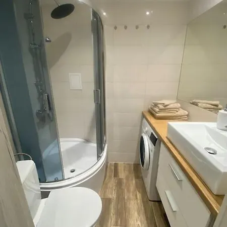 Przy Dworcu Apartment *