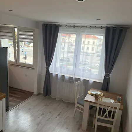 Przy Dworcu Apartment *